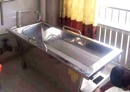 为青海省治多县藏医院提供药浴成套设备